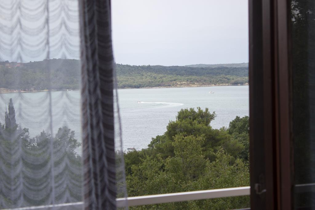 Holiday Home Bukovac Klimno Luaran gambar